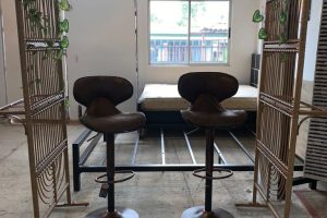 Tico gallery quality high chairs for bar in Atenas, Costa Rica